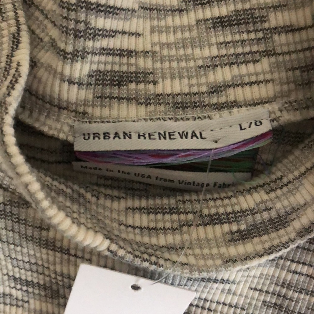Urban Outfitters tank top - Picture 3 of 4